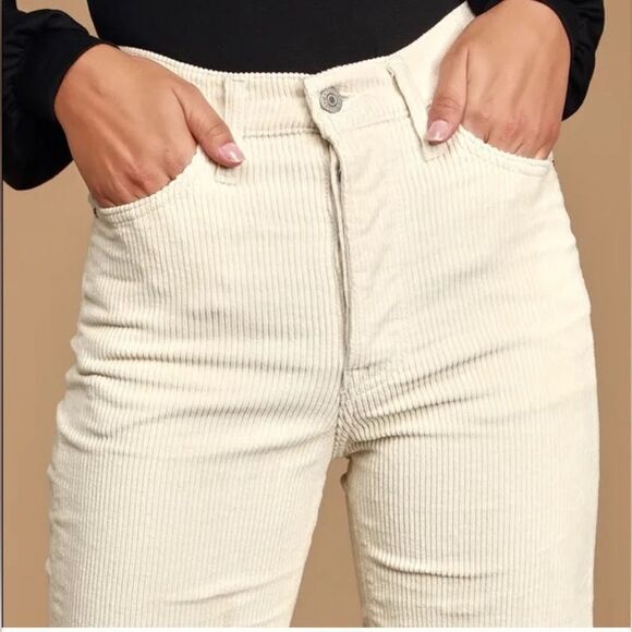 Levi’s Wedgie Straight white Corduroy Pants 24 - Picture 6 of 9